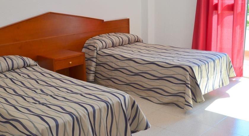Villa Real Club Apartments Camp De Mar Extérieur photo